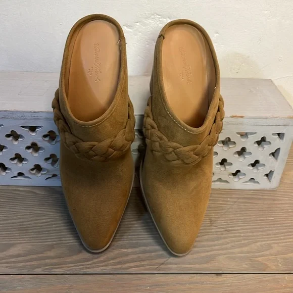 Universal Thread NEW Faux Suede Tan Mule Braided Accent 3 inch Heel #0204 - Picture 4 of 7